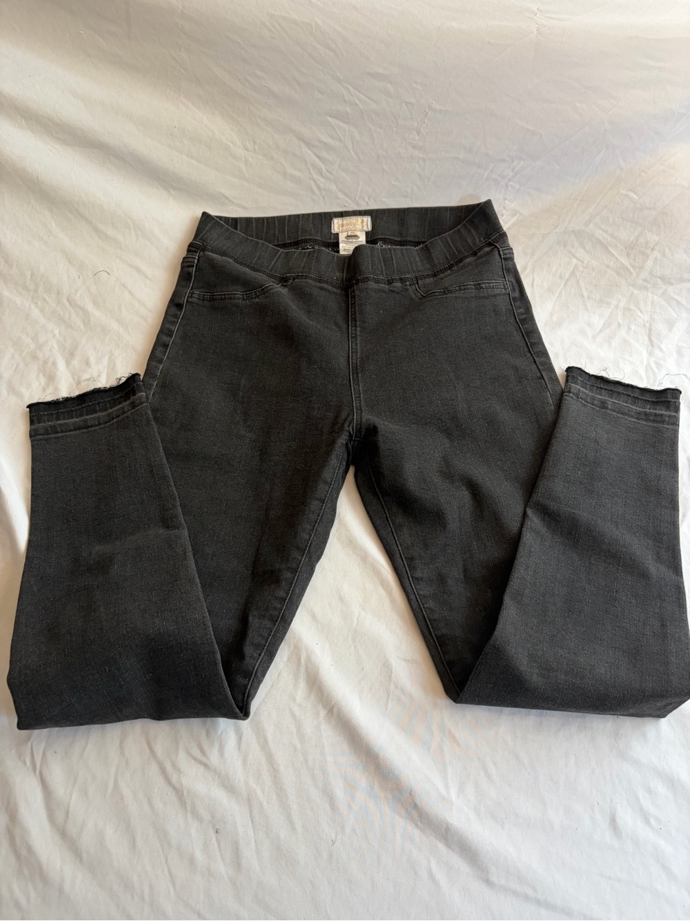 Mud Pie Black Pull-On Jeans Frayed Hem Stretch Denim Size M